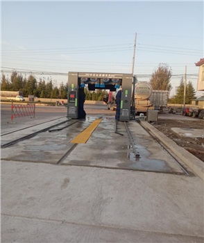 山東濟南萊蕪中石化加油站安裝 LTZ1—5DG往復(fù)式洗車機